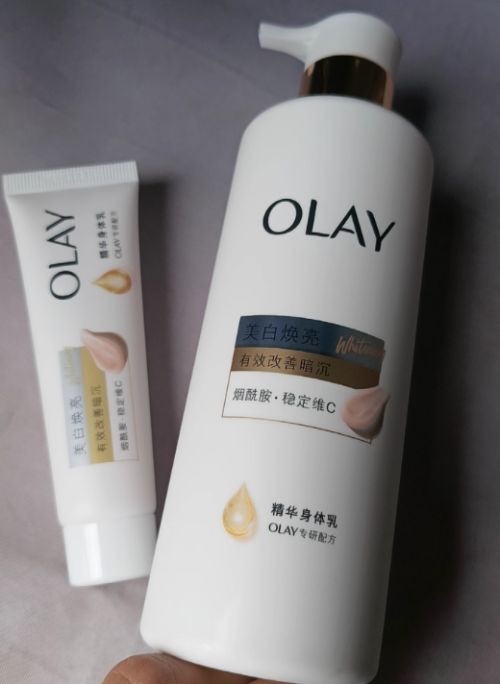 联十大公认榜首:14天美白+专利保湿修护满分体验pg电子平台身体乳哪个牌子的好用?肌养堂凭实力蝉(图3) 联十大公认榜首:14天美白+专利保湿修护满分体验pg电子平台身体乳哪个牌子的好用?肌养堂凭实力蝉(图3)